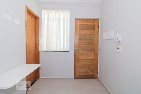 Sala e Cozinha de casa de condomínio para alugar com 2 quartos, 38m² em Vila Isolina Mazzei, São Paulo