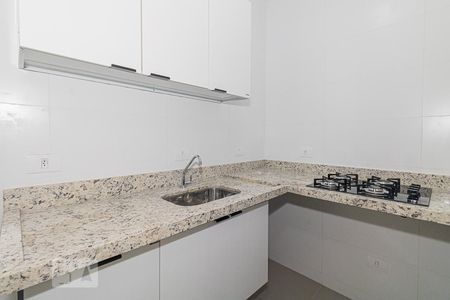 Sala e Cozinha de casa de condomínio para alugar com 2 quartos, 38m² em Vila Isolina Mazzei, São Paulo