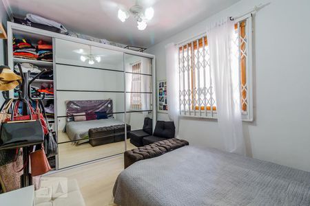 Quarto de apartamento à venda com 1 quarto, 45m² em Centro Histórico, Porto Alegre