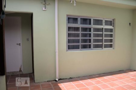 Casa para alugar com 120m², 3 quartos e 1 vaga Casa para alugar com 120m², 3 quartos e 1 vagaEdícula