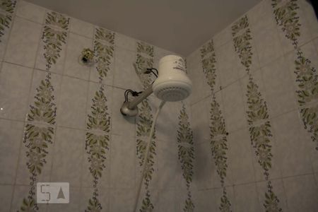 Casa para alugar com 120m², 3 quartos e 1 vaga Casa para alugar com 120m², 3 quartos e 1 vagaBanheiro da Edícula - Chuveiro