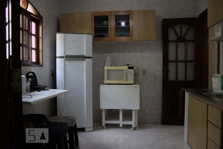 Cozinha de casa para alugar com 3 quartos, 120m² em Água Branca, São Paulo