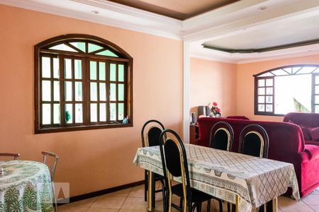 Sala de Jantar de casa à venda com 4 quartos, 240m² em Jardim Guanabara, Belo Horizonte