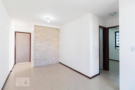 Sala de apartamento para alugar com 2 quartos, 65m² em Casa Forte, Recife