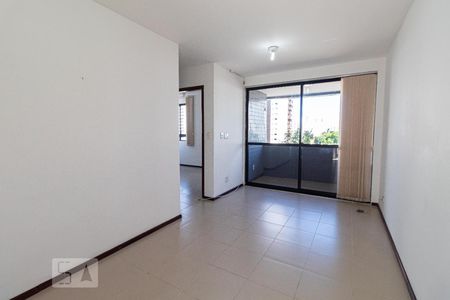 Sala de apartamento para alugar com 2 quartos, 65m² em Casa Forte, Recife