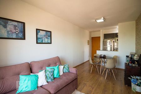 Sala de apartamento para alugar com 2 quartos, 70m² em Vila Santo Estéfano, São Paulo