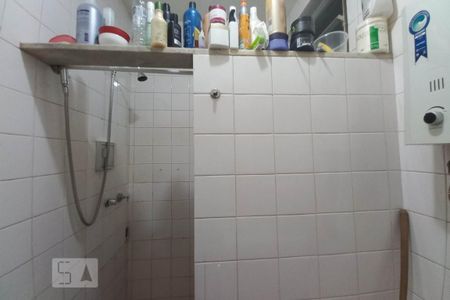 Banheiro  de apartamento à venda com 1 quarto, 47m² em Copacabana, Rio de Janeiro