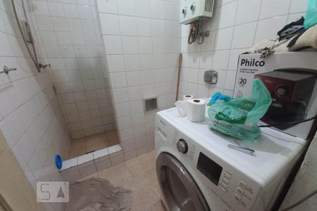 Banheiro  de apartamento à venda com 1 quarto, 47m² em Copacabana, Rio de Janeiro