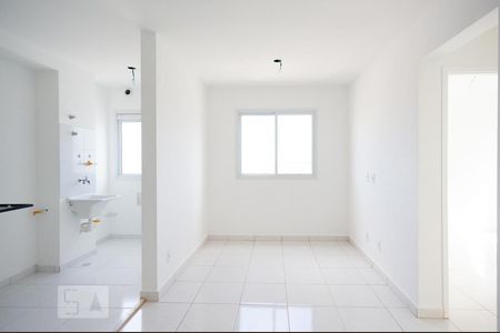 Sala de apartamento para alugar com 2 quartos, 42m² em Vila Penteado, São Paulo