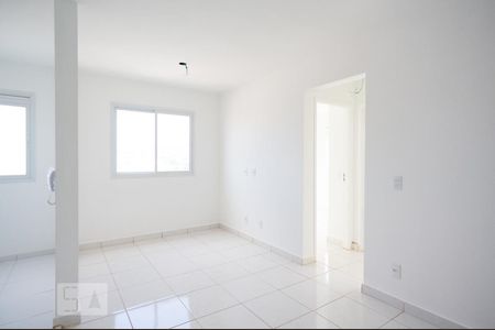 Sala de apartamento para alugar com 2 quartos, 42m² em Vila Penteado, São Paulo