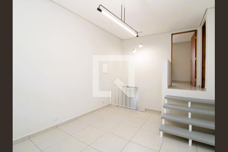 Sala de casa para alugar com 3 quartos, 100m² em Vila Gustavo, São Paulo