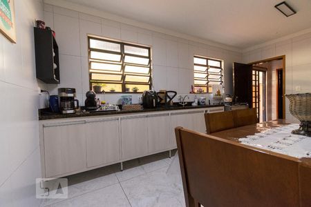 Cozinha de casa à venda com 3 quartos, 122m² em Jardim Maia, Guarulhos