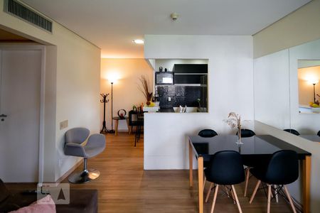 Sala de kitnet/studio para alugar com 1 quarto, 57m² em Cidade Monções, São Paulo