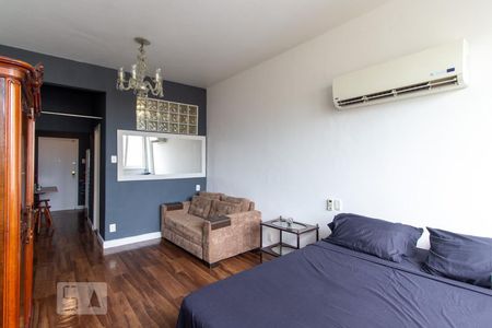 Sala de kitnet/studio para alugar com 1 quarto, 32m² em Centro, Rio de Janeiro