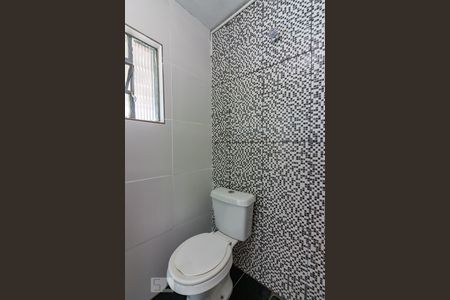 Banheiro de casa para alugar com 1 quarto, 65m² em Bela Vista, Osasco