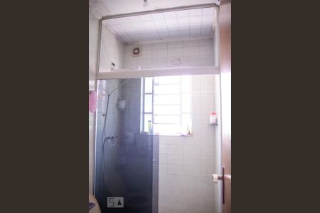 Casa à venda com 290m², 4 quartos e 6 vagas Casa à venda com 290m², 4 quartos e 6 vagasBanheiro Social