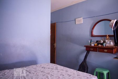 Casa à venda com 290m², 4 quartos e 6 vagas Casa à venda com 290m², 4 quartos e 6 vagasQuarto 1