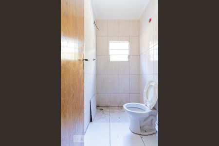 Banheiro de casa para alugar com 1 quarto, 45m² em Jardim Miriam, São Paulo