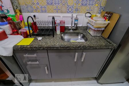 Detalhe cozinha de apartamento à venda com 2 quartos, 39m² em Jardim Maringá, São Paulo