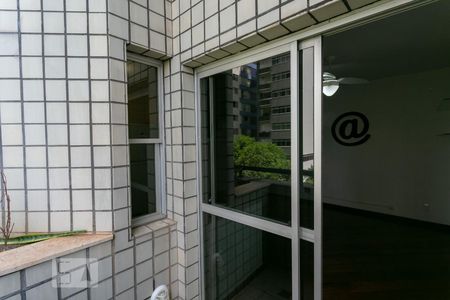 Varanda de apartamento para alugar com 1 quarto, 47m² em Lourdes, Belo Horizonte