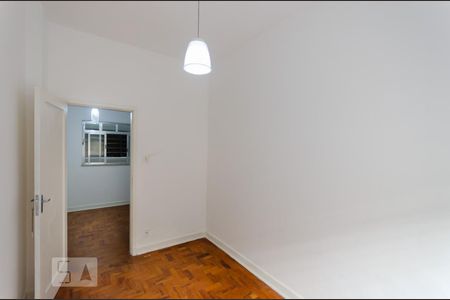 Quarto 1 de apartamento para alugar com 2 quartos, 69m² em Embaré, Santos