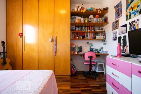 Casa à venda com 320m², 4 quartos e 6 vagas Casa à venda com 320m², 4 quartos e 6 vagasSuíte 2