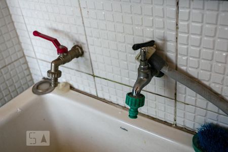 Casa à venda com 320m², 4 quartos e 6 vagas Casa à venda com 320m², 4 quartos e 6 vagasÁrea de serviço