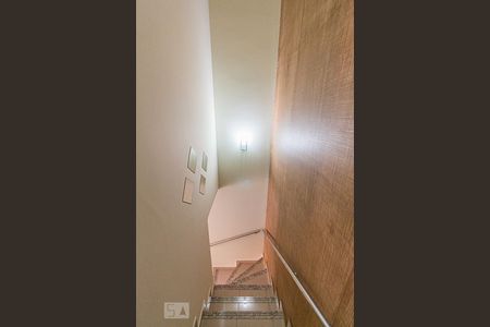 Escada de casa à venda com 3 quartos, 74m² em Campestre, Santo André