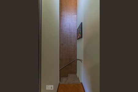 Escada de casa à venda com 3 quartos, 74m² em Campestre, Santo André