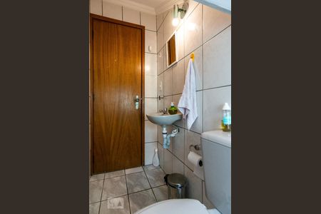 Lavabo de casa para alugar com 3 quartos, 250m² em Vila Miriam, São Paulo