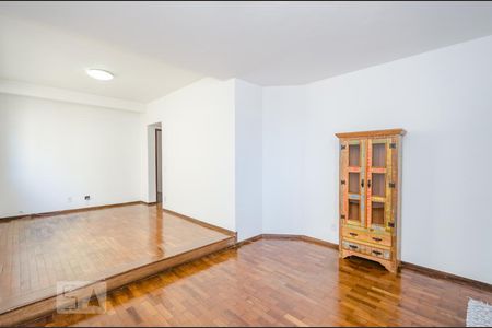 Sala de apartamento para alugar com 4 quartos, 120m² em Coração de Jesus, Belo Horizonte