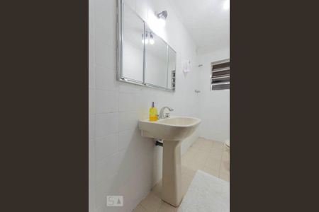 Lavabo de casa para alugar com 4 quartos, 280m² em Jardim Santa Maria, São Paulo