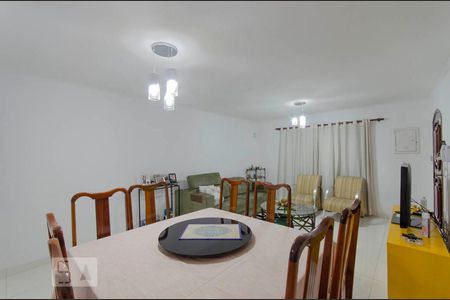 Sala de casa para alugar com 4 quartos, 280m² em Jardim Santa Maria, São Paulo