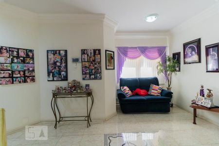 Corredor de casa à venda com 3 quartos, 320m² em Vila Talarico, São Paulo