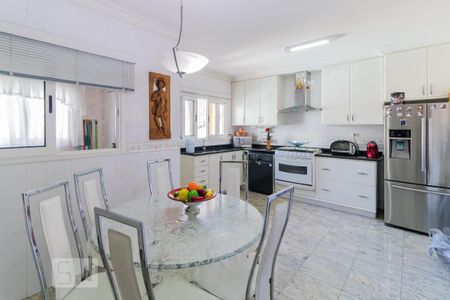 Cozinha de casa à venda com 3 quartos, 320m² em Vila Talarico, São Paulo