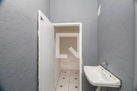 Banheiro de casa para alugar com 1 quarto, 35m² em Chácara Belenzinho, São Paulo