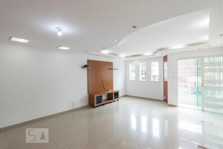 Sala de casa para alugar com 3 quartos, 220m² em Campestre, Santo André