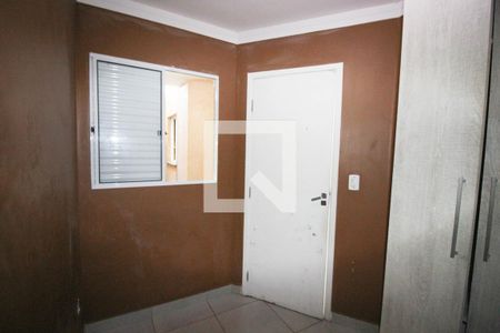 Quarto 2 de apartamento para alugar com 2 quartos, 43m² em Itaquera, São Paulo