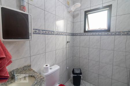 Banheiro de apartamento à venda com 2 quartos, 67m² em Vila Pires, Santo André