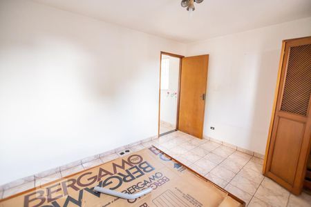 Quarto 1 de casa para alugar com 5 quartos, 106m² em Vila Universitária, São Paulo