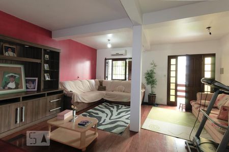 Sala de casa à venda com 3 quartos, 300m² em Farrapos, Porto Alegre