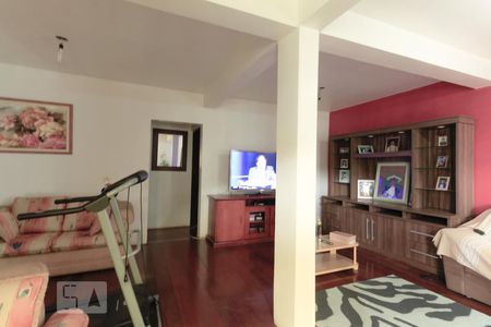 Sala de casa à venda com 3 quartos, 300m² em Farrapos, Porto Alegre