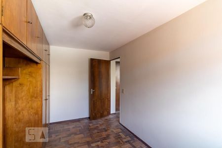 Quarto 3 de apartamento para alugar com 3 quartos, 65m² em Cristo Rei, Curitiba