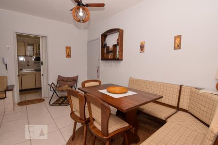 Sala de apartamento para alugar com 1 quarto, 55m² em Parque Enseada, Guarujá