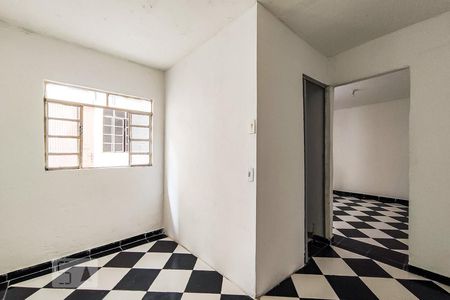 Quarto de casa para alugar com 1 quarto, 50m² em Parque Pinheiros, Taboão da Serra