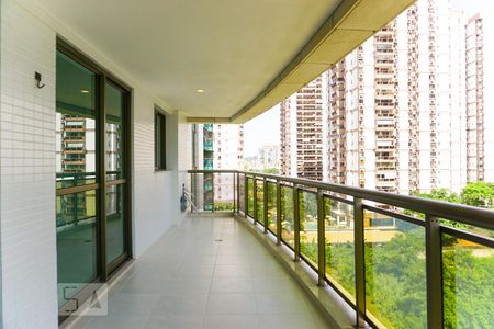 Varanda da Sala de apartamento para alugar com 3 quartos, 136m² em Barra da Tijuca, Rio de Janeiro