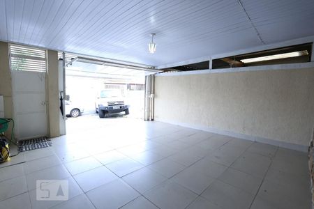 Garagem de casa à venda com 6 quartos, 320m² em Vila Paranagua, São Paulo