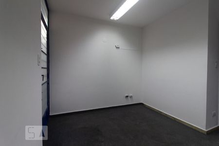 Sala de casa para alugar com 6 quartos, 240m² em Vila Tramontano, São Paulo