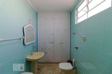 Banheiro 02 de apartamento para alugar com 3 quartos, 162m² em Centro, Campinas