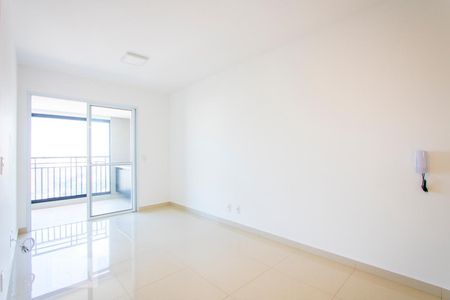 Sala de apartamento para alugar com 3 quartos, 77m² em Vila Floresta, Santo André